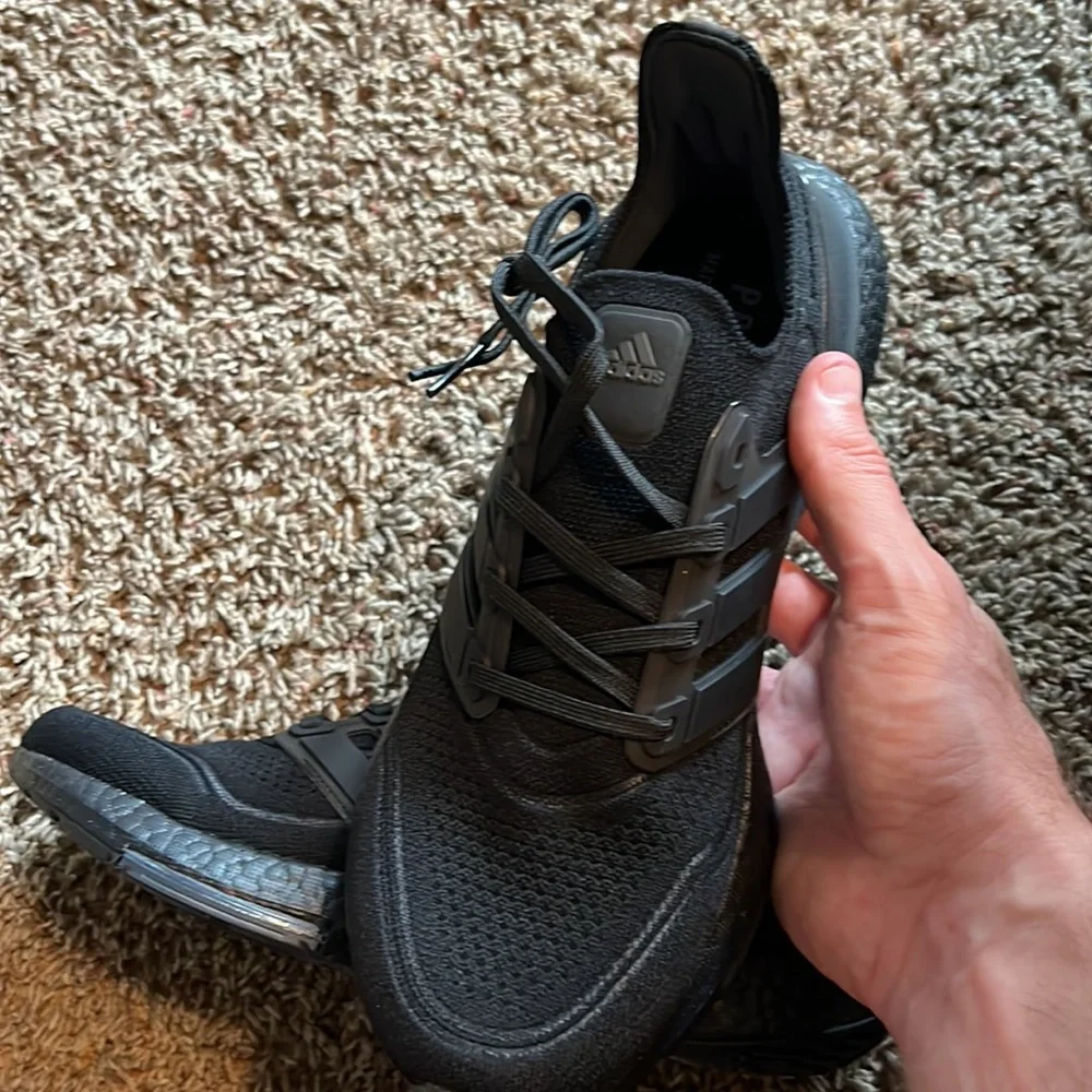 Mens adidas ultraboost 21 (FY0306) size 8 - Picture 2 of 5
